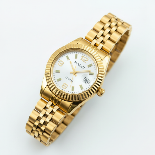 Relógio feminino Halei Gaia totalmente dourado em vista frontal